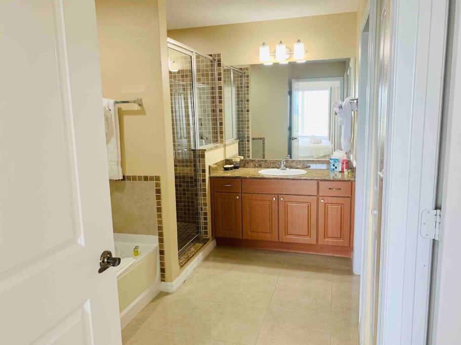 Walking Distance From Universal One Bedroom Resort Orlando Eksteriør bilde